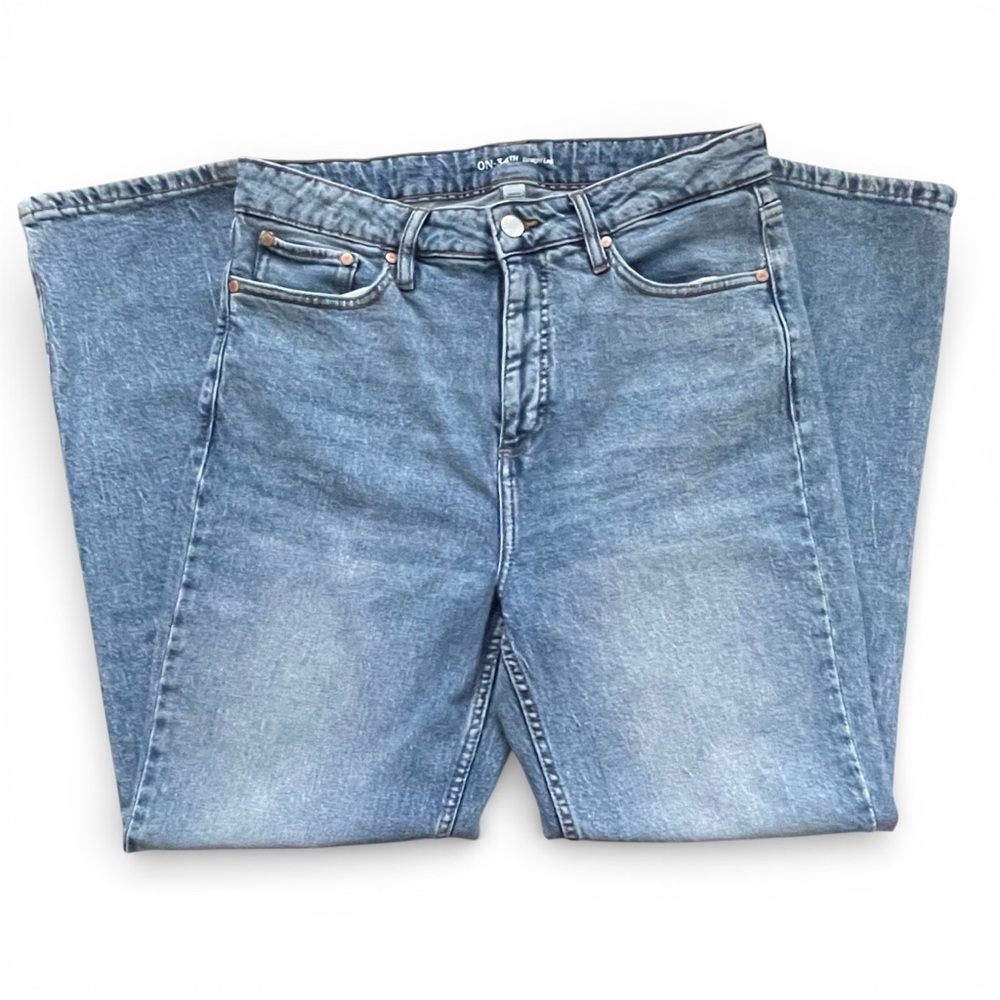 ON 34TH Straight Leg high rise Classic Blue Denim Jeans Sz: 12 / 31 - Picture 2 of 10
